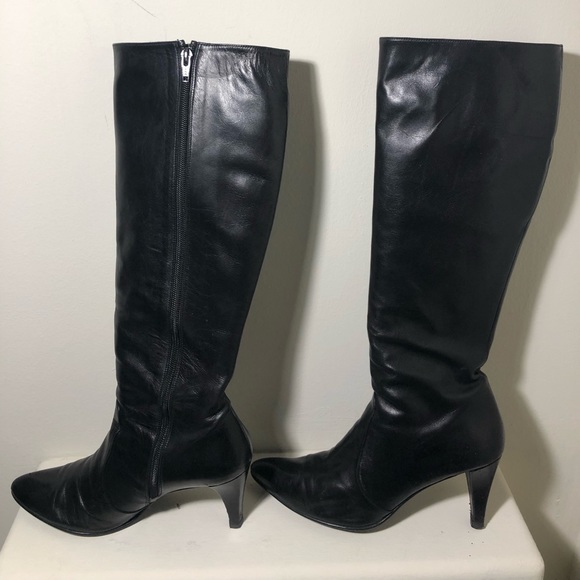 Stuart Weitzman Shoes - Stuart Weitzman Black Leather Boots